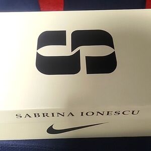 Sabrina Ionescu 1, West Coast roots, Orginal detailed box Women size 8.5, 7 men